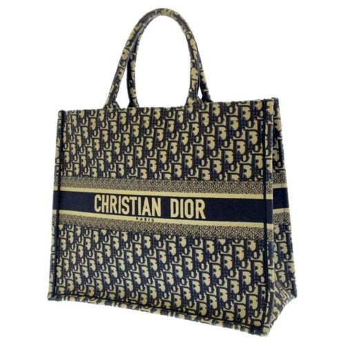 40代女性通勤ブランドバッグ　DIOR BOOK TOTE バッグ ラージ